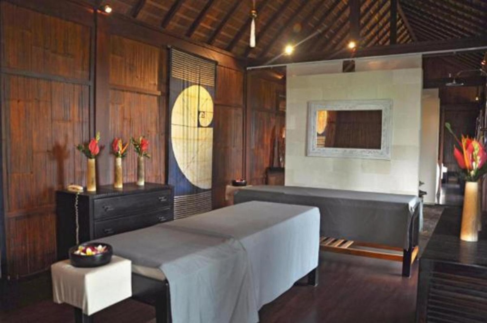 Awan Biru Villas